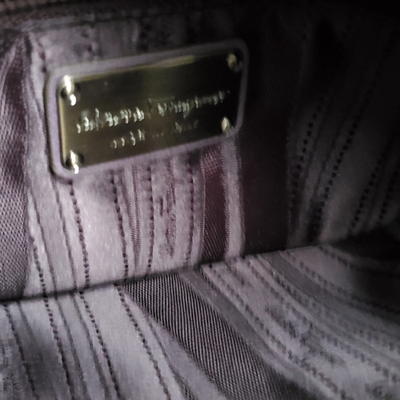 EUC Salvatore Ferragamo purse - Picture 8 of 14